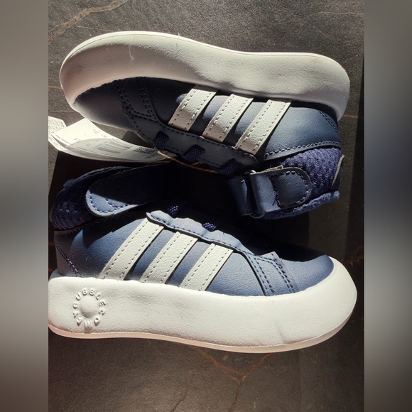 adidas Other - Adidas Grand Court Mid
Dark Blue Halo Blue Silver Metallic 7.5c